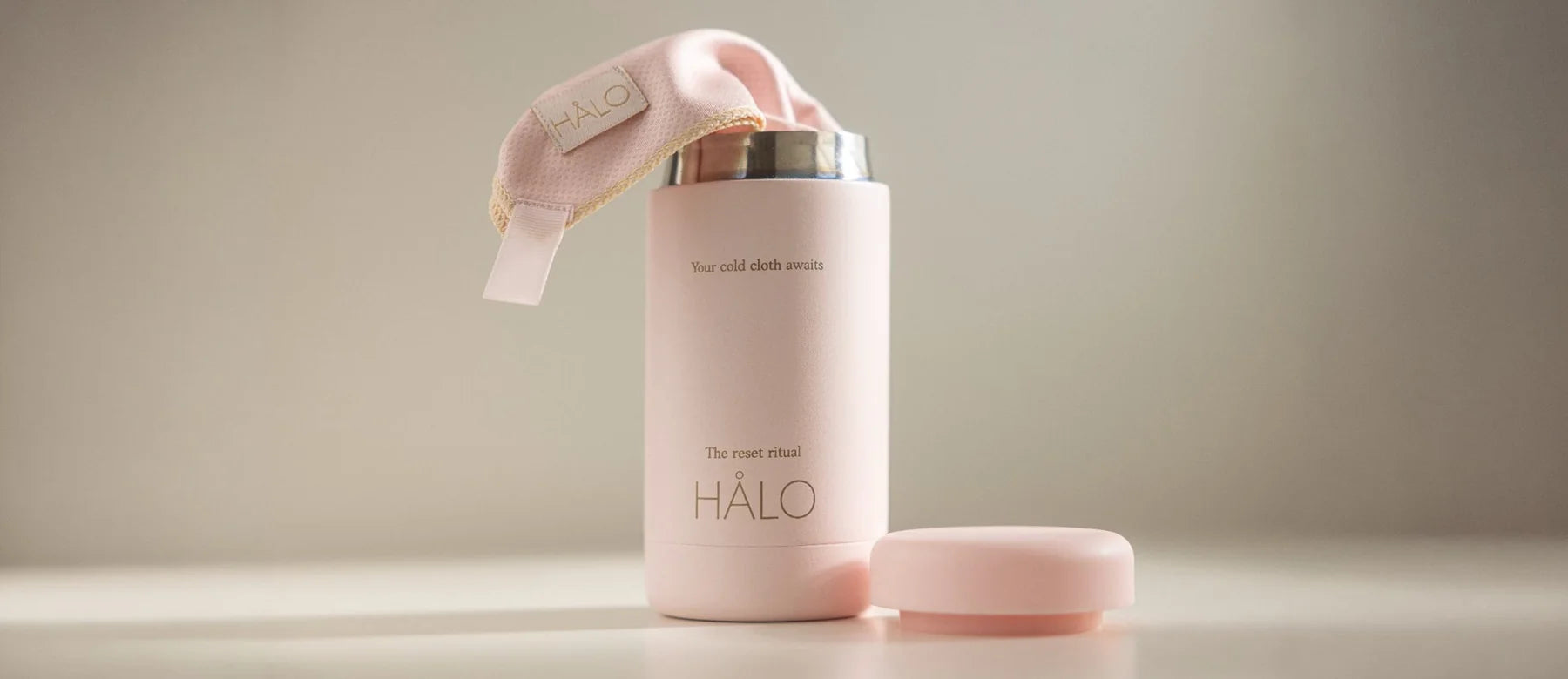 Blush HÅLO vessel, cooling cloth and lid
